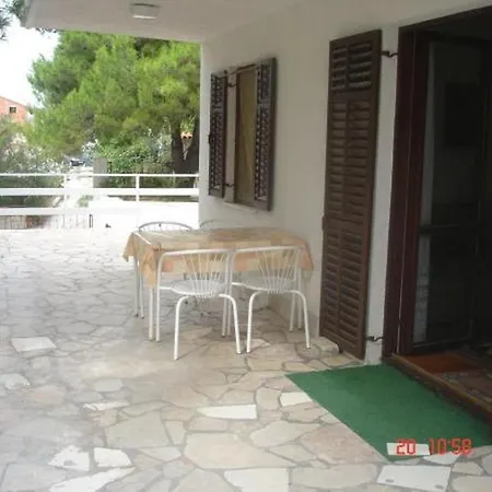 In Okrug Gornji With Sea View, Terrace, Air Conditioning, Wifi 5161-1