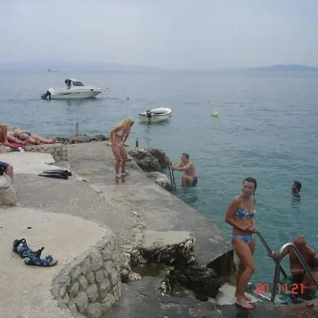 In Okrug Gornji With Sea View, Terrace, Air Conditioning, Wifi 5161-1 Apartment